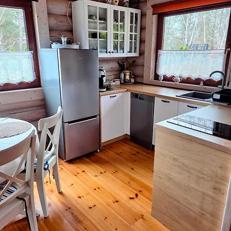 Dom Z Bala Nad Cieminem * Jelen (Szczecinek)